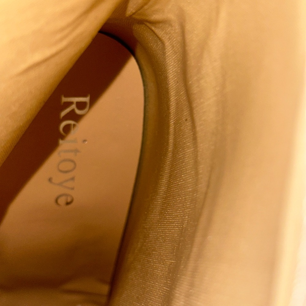 Heeled Boot - Picture 7 of 7